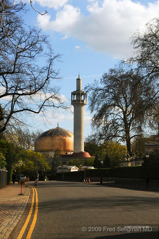 20090408_163657_D300 P1.jpg - London Central Mosque
